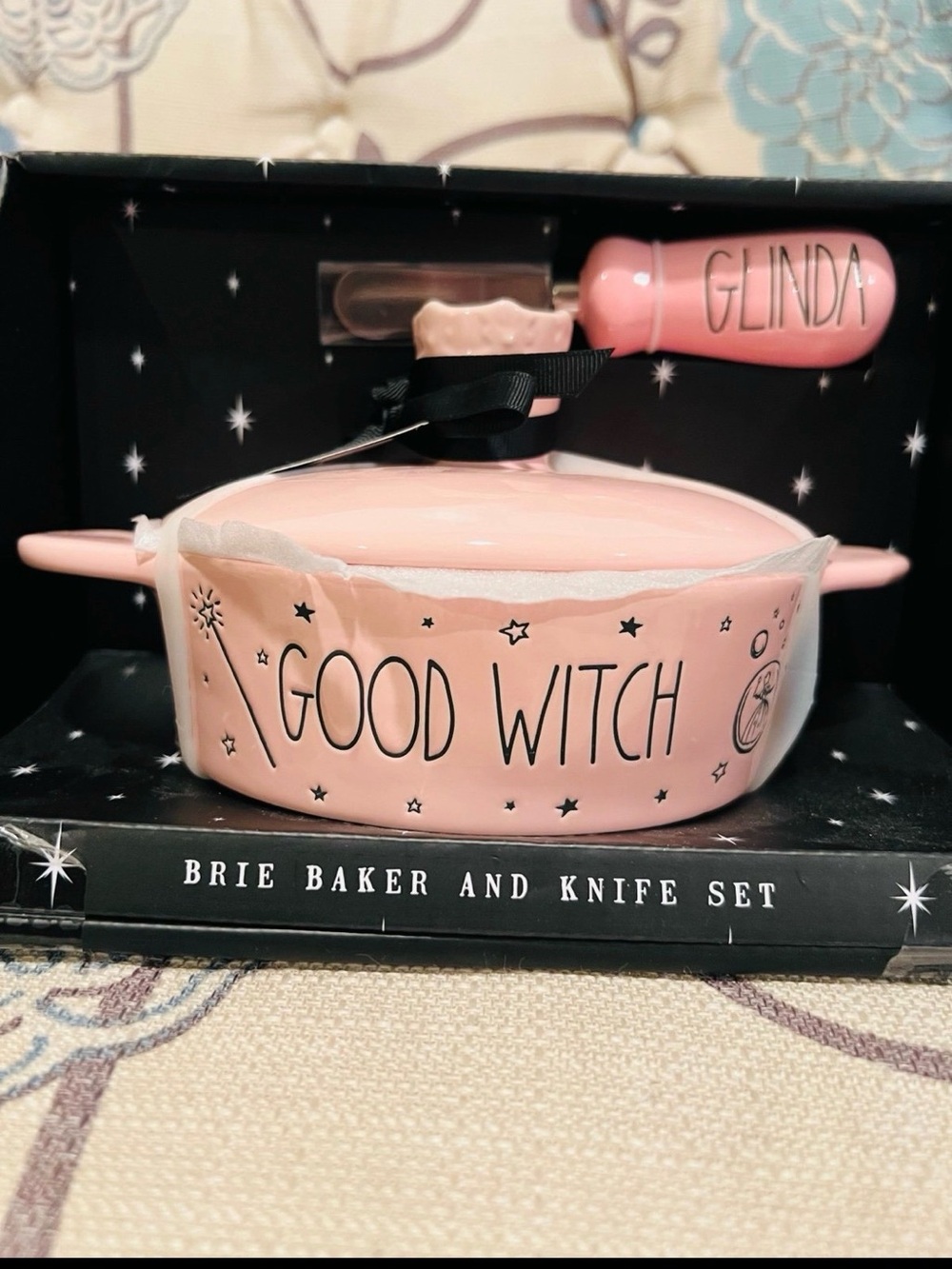 New Rae Dunn/Wizard of Oz GLENDA THE GOOD WITCH Brie Baker /Knife